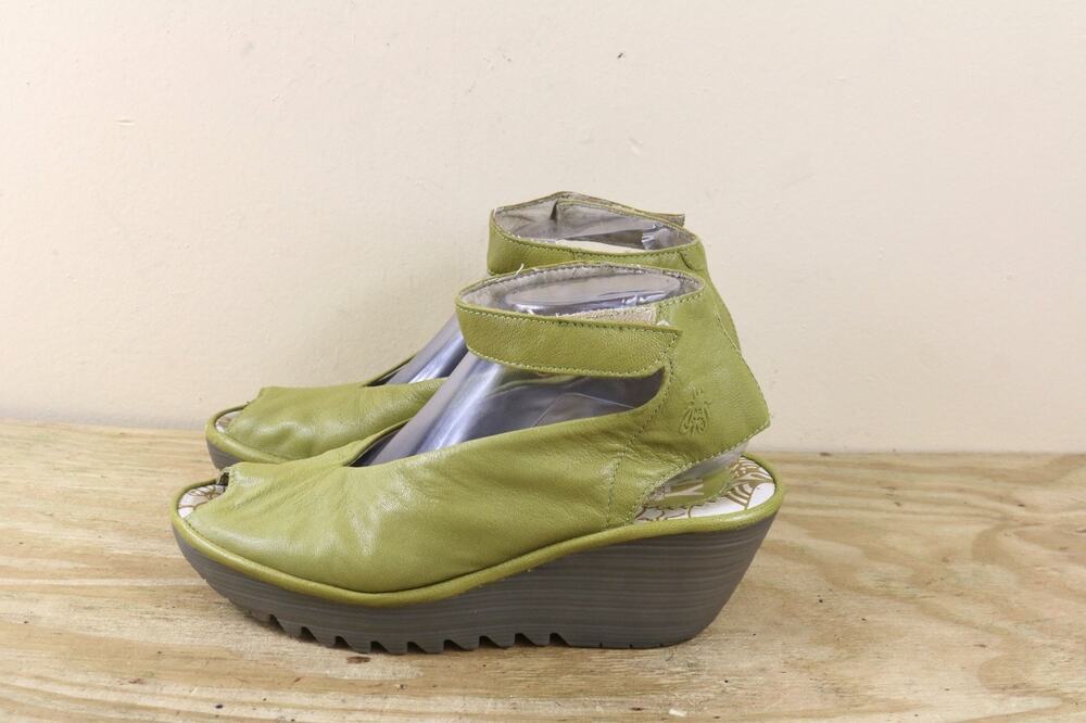 Fly London Sandals 40 Green Leather Yala Wedge 9 Peep Toe Slip On Shoes Boho